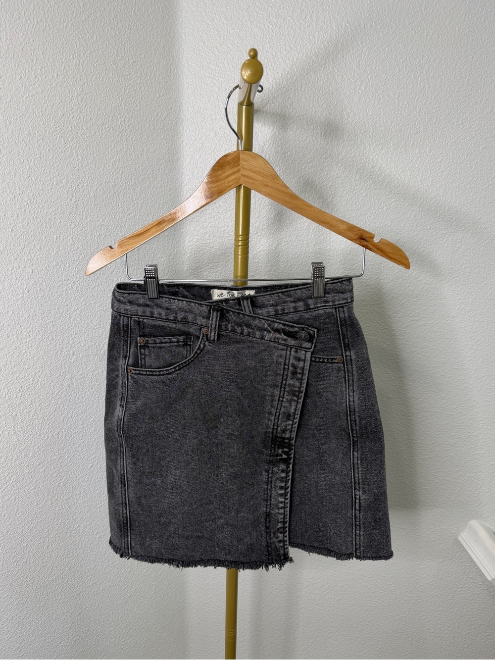 Free People We The Free Parker Wrap Front Denim Mini Skirt Grey Black Size 27
